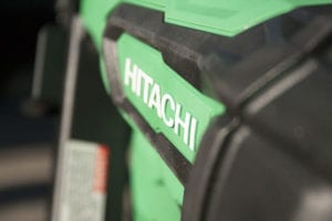 Clavadora de acabado inalámbrica Hitachi calibre 15