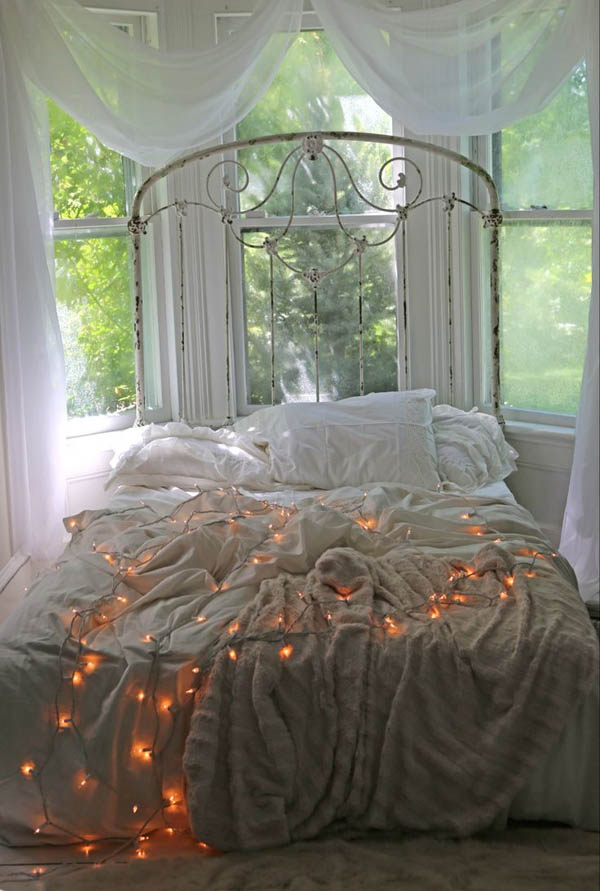 Ideas para decorar el dormitorio con luces navideñas
